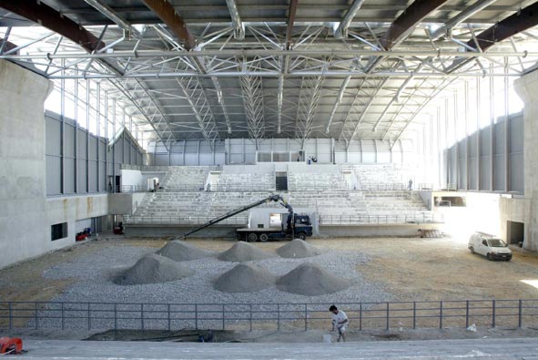 The hall as seen from the west stand (Movember 2003)